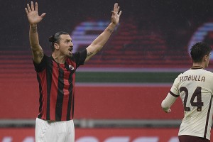  国际米兰控球压制对手，耐心传导撕破密集防线